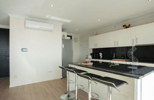 Villa La Perla by LovelyStay - Photo 12