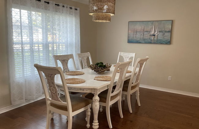 Coastal Retreat 3 Bedroom Home by RedAwning - Photo 20