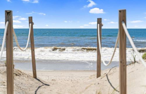 Southern Shores Oak Island Oceanfront with Pool Villa - Foto 45