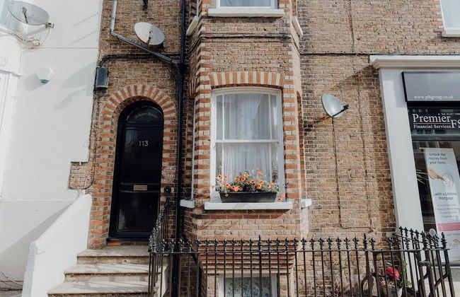 Stylish and Modern 2-bed Apartment in Herne Bay - Foto 13