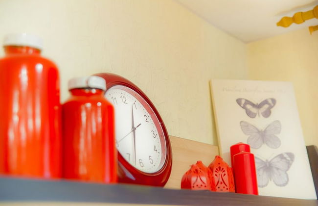 Apartment on Monetchikovskii - Photo 3