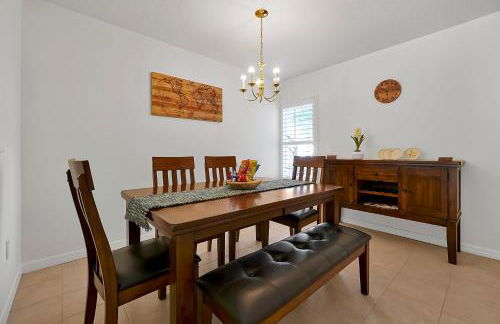 Spacious Condo W/ Pool,Gym near Disney & Seaworld - Foto 21
