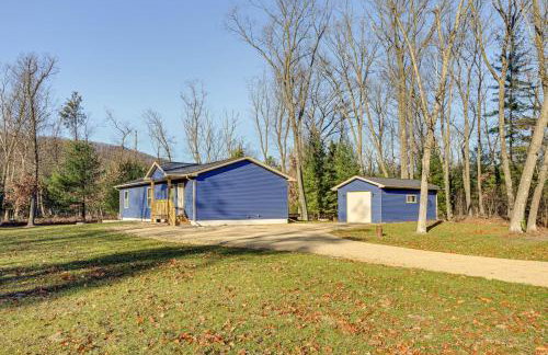 Golf, Hike and Boat Home with Fire Pit in Friendship - Foto 24