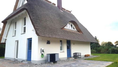 Reetsnacker - Ferienhaus mit Kamin, Sauna und Whirpool für 8 Personen - Foto 2