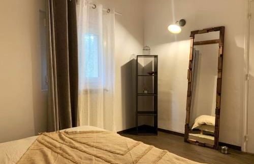 Appartement 65m2 à Callian, 2 Chambres, Parking Gratuit, Proche Lac et Cannes - Foto 12