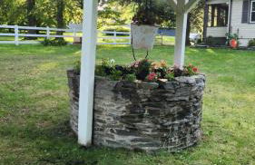 Charming 3 bedroom 2 bath home in Bloomfield with wishing well - Foto 53