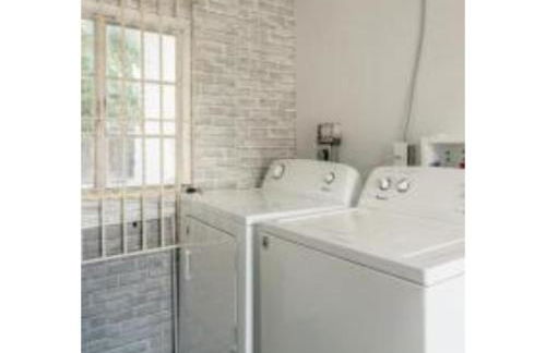 5 min to Brickell & Bars - Arcade - King Bed - Outdoor Fun - Foto 64