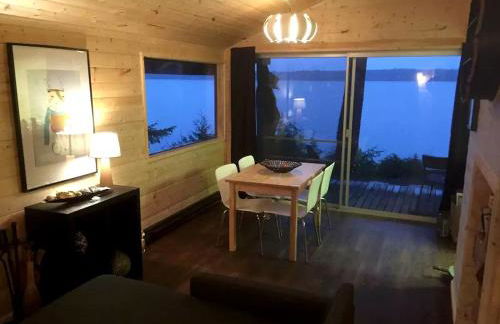 Incredible Sunset at Beachfront Glamping Cabin on Private, Herron Island with Fire Pit and Kayaking near Olympia, Washington - Foto 12