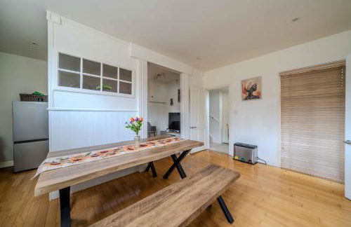 Look No Further The Stable Block in Beautiful Beaufort House 2 Bedrooms - Photo 15