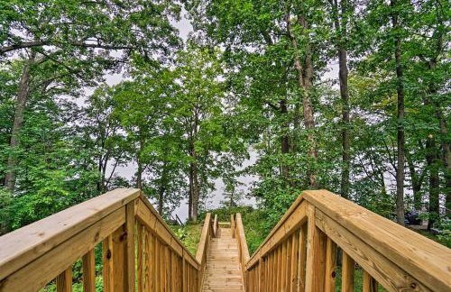 Grand Rapids Area Lakefront House with Dock - Foto 28