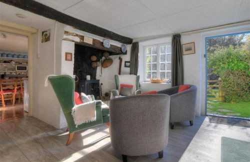 St Gabriels Cottage - Photo 2
