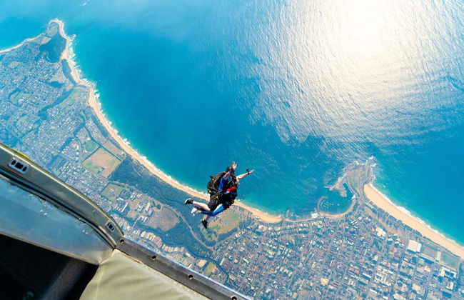 Sydney Skydiving Experience - Photo 2
