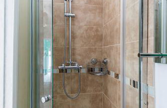 Eden Cottage - 9 Guests, Sea Views, Central Cowes, Ferry Deal - Foto 26