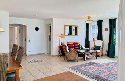 Ferienwohnung Residenz am See - exklusive Wohnung in erster Reihe mit Balkon und Seeblick - Photo 27