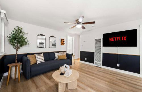 Updated Historic Suite with Queen Bed and Kitchen - Foto 6