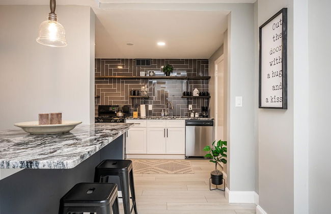 ATL Downtown 2BR with Free Parking Gym - Foto 11