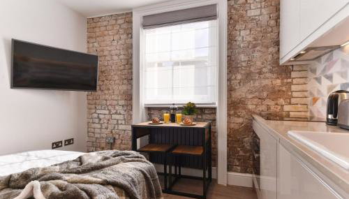 West Hampstead area, 5 minute walk to tube station - Photo 3