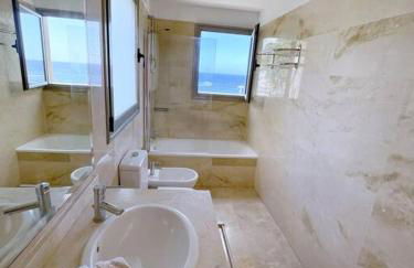 Luxury Oceanview Villa de Nava with heated private pool - Foto 76