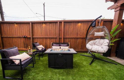 Downtown Escape - Backyard, Game room and Free Parking - Foto 2