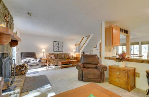 Charming Hidden Valley Resort Home Walk to Slopes - Foto 7