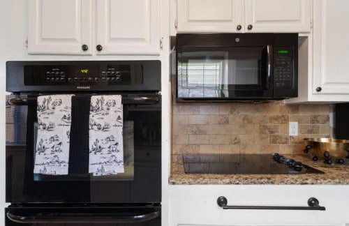 4bd Near Airport & Downtown - Volleyball - Games - Foto 51