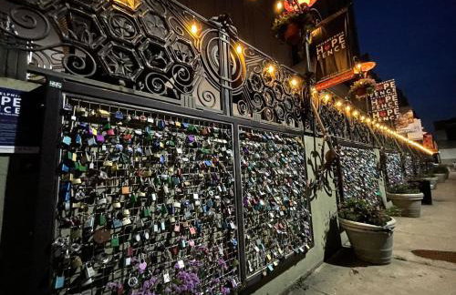 Rittenhouse Square close by Kimmel Center Suite - Photo 19