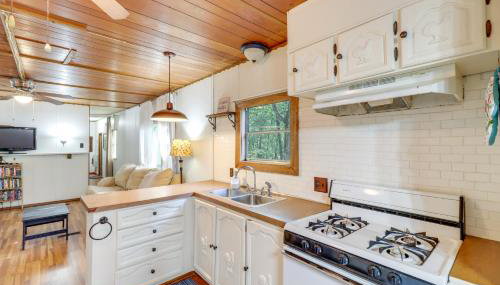 Edgemont Home with Deck about 9 Mi to Greers Ferry Lake! - Foto 2