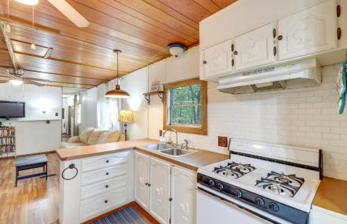 Edgemont Home with Deck about 9 Mi to Greers Ferry Lake! - Foto 2