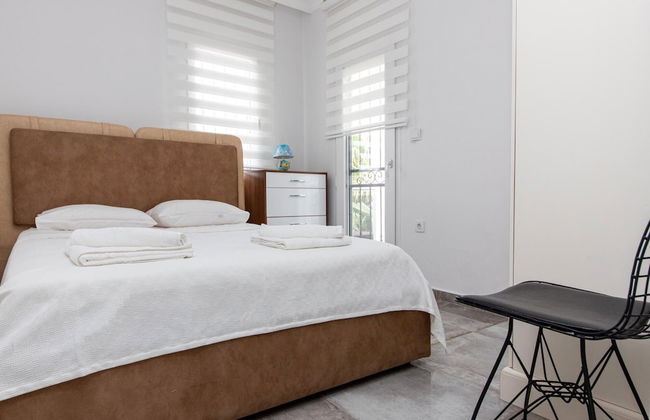 Sea View Huge Private Villa With Terrace in Bodrum - Photo 18