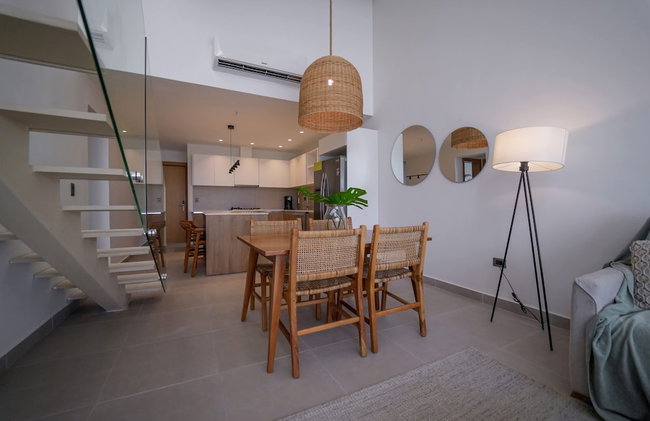 Exclusive Penthouse With Picuzzi Steps From Beach - Foto 58