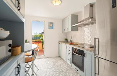 Apartment close to the sea in Las Chapas - Photo 9