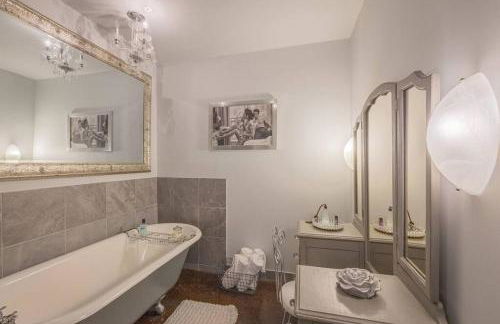 Haven at Hazel ~ Downtown Studio - Foto 28