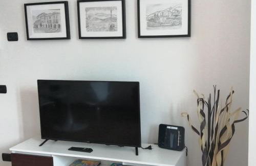 Between mountains and lake - Foto 31