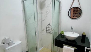 Flat da Fê in Buzios - 10 min a pé da Rua das Pedras - Foto 5, towels, Shower