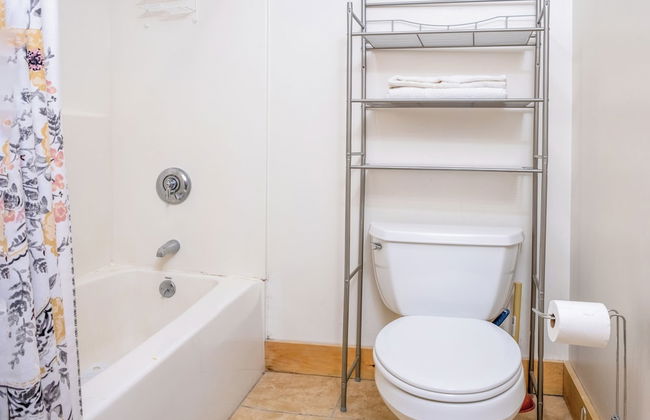 Downtown Apartments in Bar Harbor - Photo 31