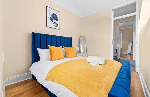 3 Bedrooms Elegant Homely House, Sleeps 6 Comfortably with 4 Double Beds, Newcastle, Free Street Parking, Business Travellers, Contractors, & Holiday Goers, Near all Major Transport Links in Newcastle & City Centre - Foto 13