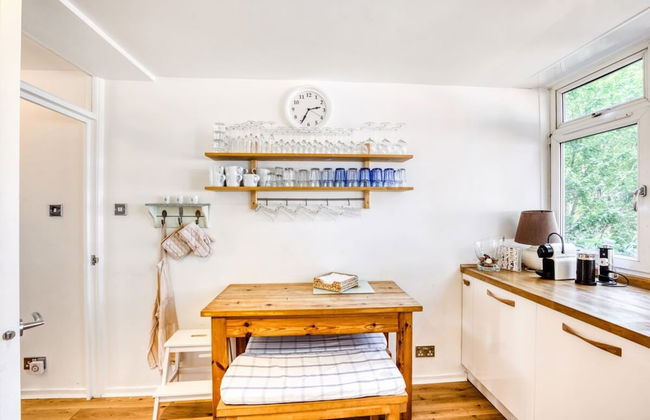 Homely 4 Bedroom House in Brixton - Foto 27