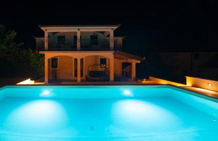 Stone house with 4 bedrooms and beautiful view - Foto 46