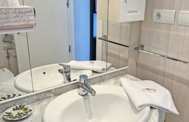 Playa y montaña 1ª linea Piscina Parking AC - Foto 38