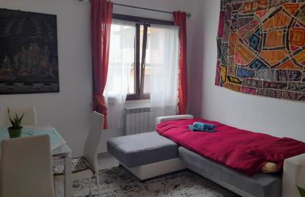 Entire apartment in Panoramic Villa with Bathtub - Photo 9