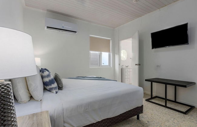 3BR Home w Pool in Downtown 5min Walk 2 Beach - Foto 11