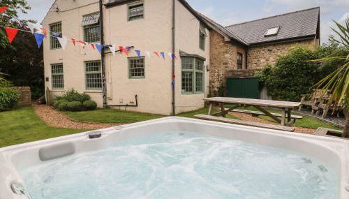 King's Cottage - Photo 2