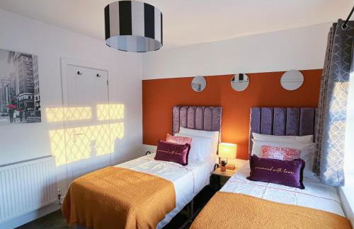 Darfield 4 Bedrooms Home 6 Beds 2 Showers Driveway Parking For Business Stays - Foto 8