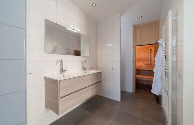 Design Apartment in Zeeland With its own Wellness - Photo 77