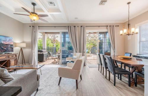 Two King En-Suites …Inside the Prestigious Reunion Resort - Foto 43