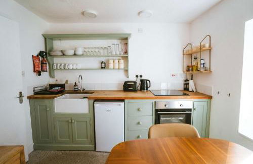 Breathtaking High Street Townhouse With Stunning Sea Views at 'The Old Fishermans Townhouse' - Foto 20