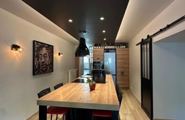 Maison de charme Centre-Ville - WIFI Netflix - Terrasse - 2 cours extérieures - Foto 12