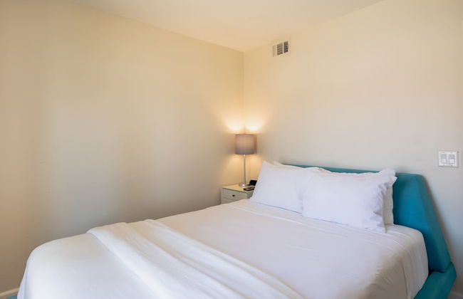 Relax at the 3BR Tranquil Oasis in Palm Springs - Foto 48