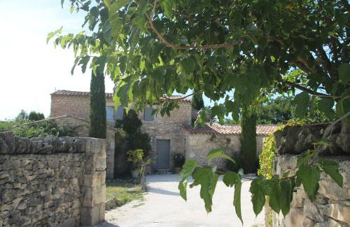 Mas Oréa Sous la glycine - Photo 2