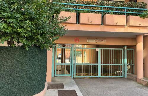 French Riviera Escape - Théoule Hyper Centre - 2 Terrasses - Parking - Photo 24